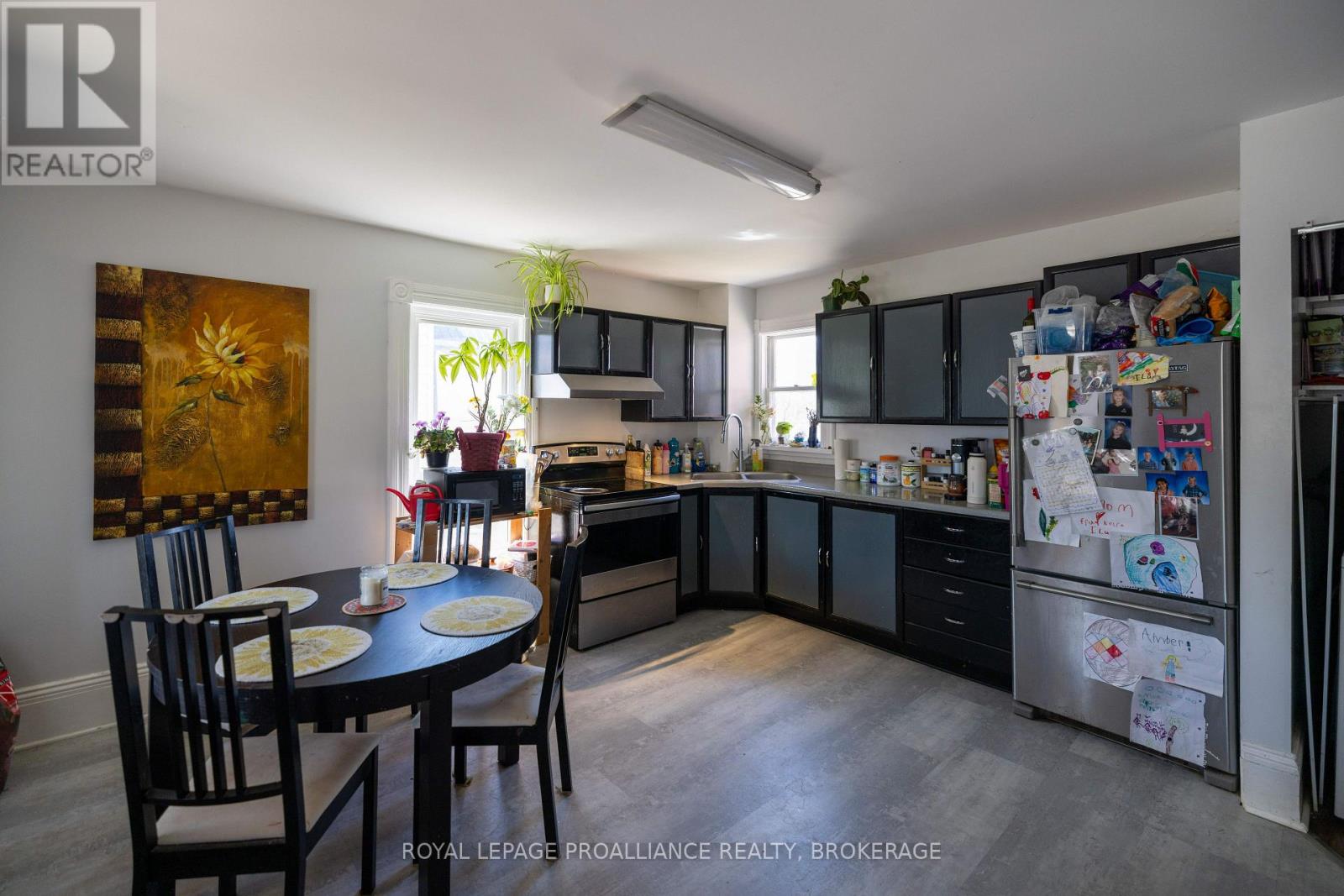 24 Perth Street, Rideau Lakes, Ontario  K0G 1V0 - Photo 15 - X12084628