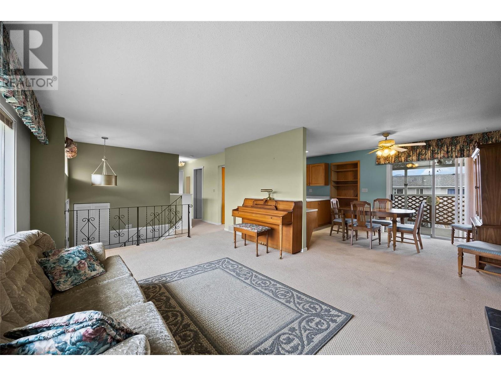 Property at 1062 7th Street image 4