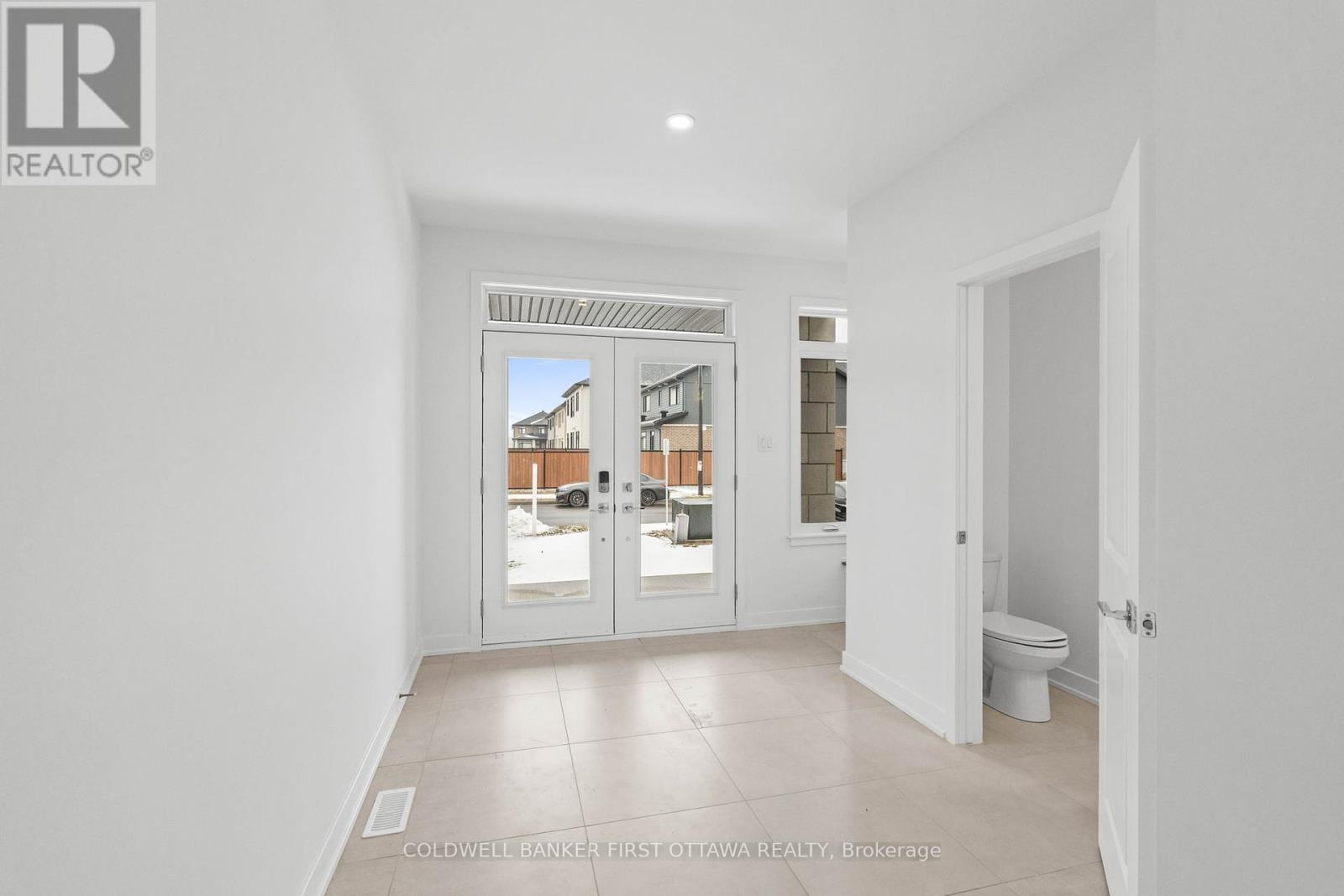 Property at 695 ODYSSEY WAY image 2