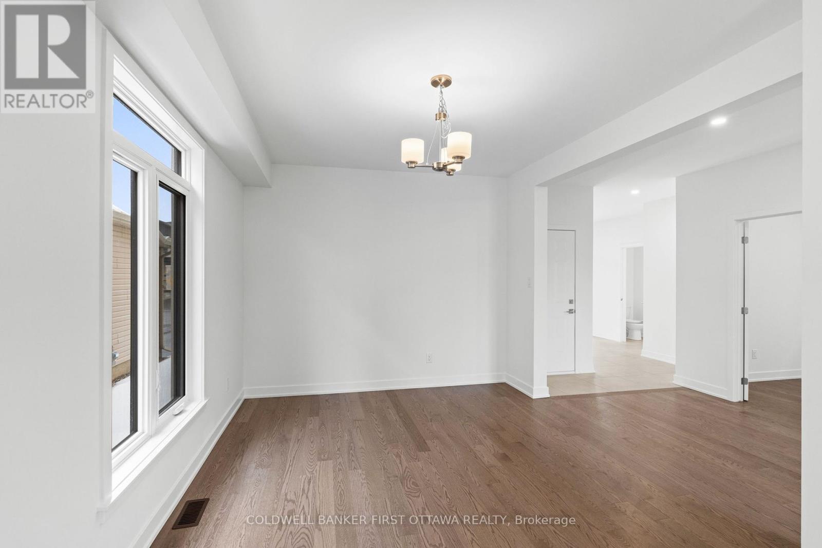 Property at 695 ODYSSEY WAY image 5