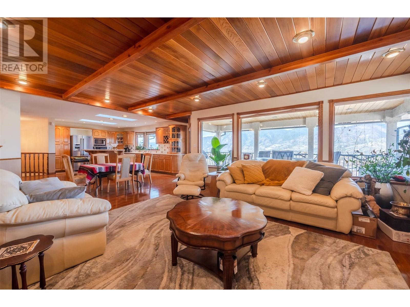 2565 Taber Road, Penticton, British Columbia  V2A 8P2 - Photo 7 - 10343663