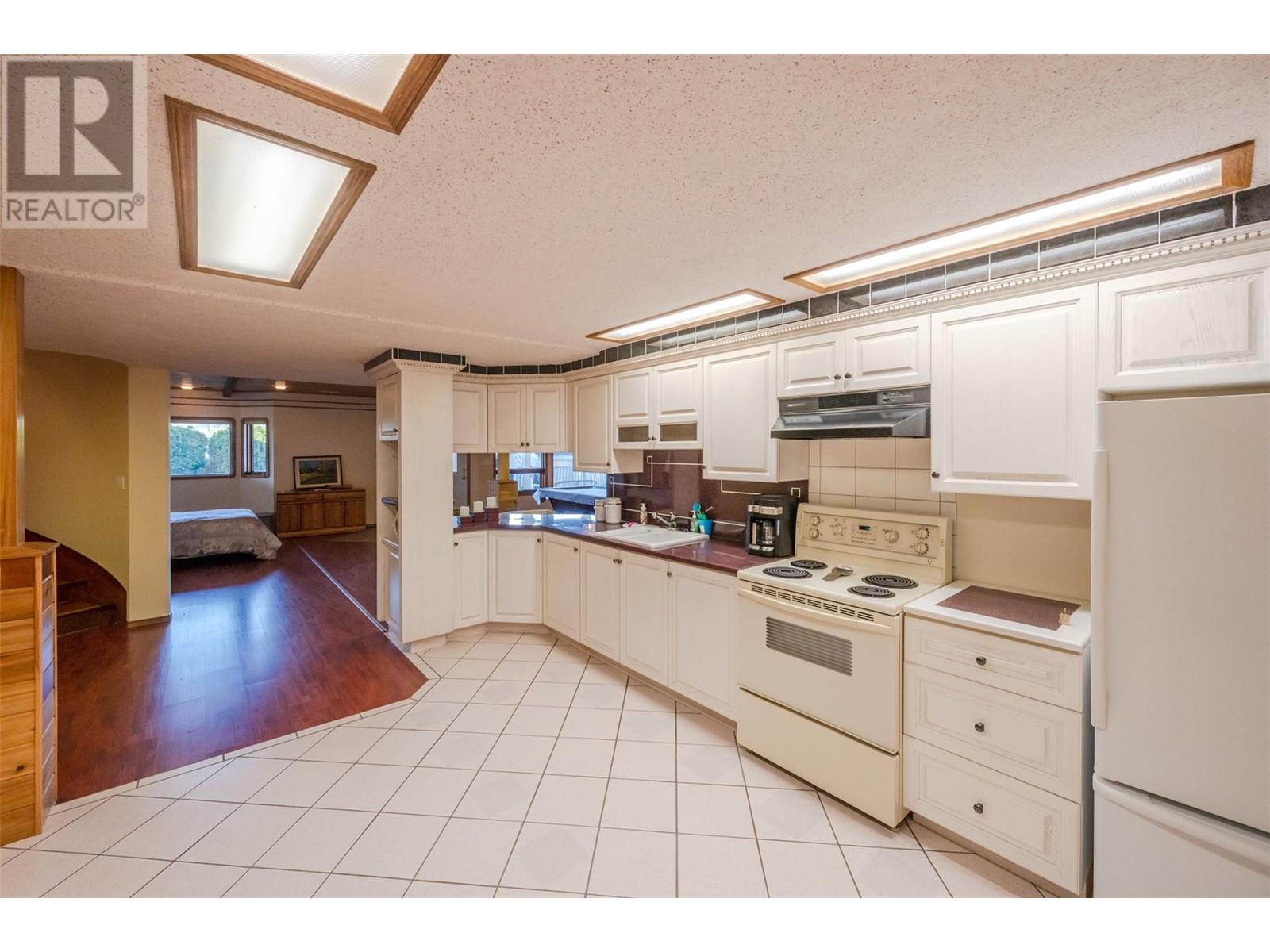 2565 Taber Road, Penticton, British Columbia  V2A 8P2 - Photo 62 - 10343663