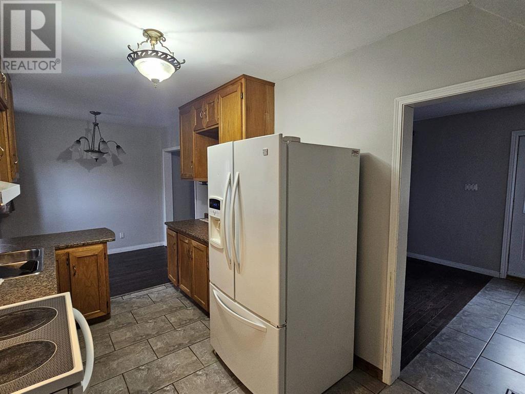 29 Ross Ave, Marathon, Ontario  P0T 2C0 - Photo 18 - TB250333