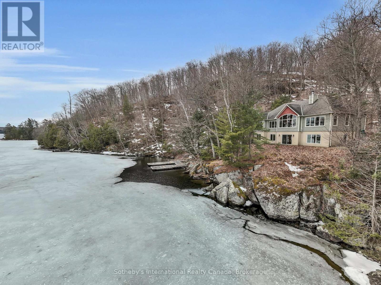 243 Prices Point Road, Lake Of Bays, Ontario  P0B 1A0 - Photo 2 - X12084581