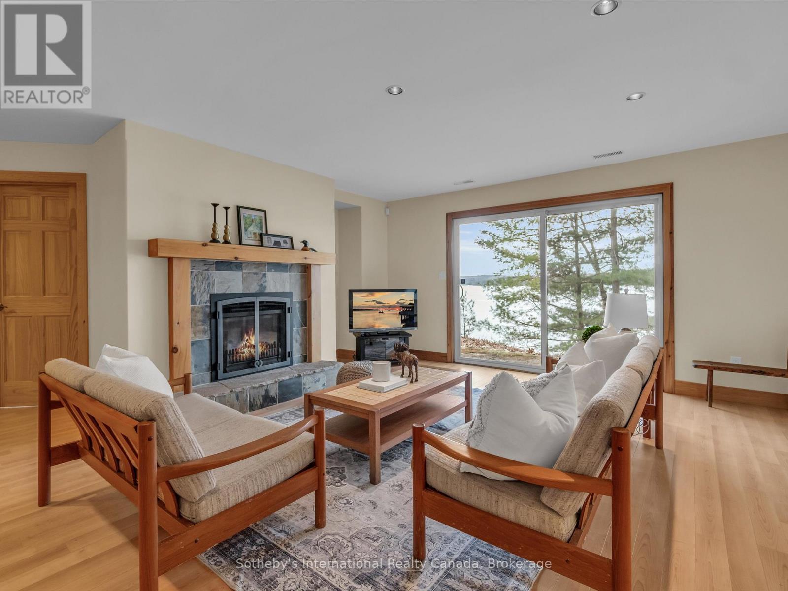 243 Prices Point Road, Lake Of Bays, Ontario  P0B 1A0 - Photo 25 - X12084581