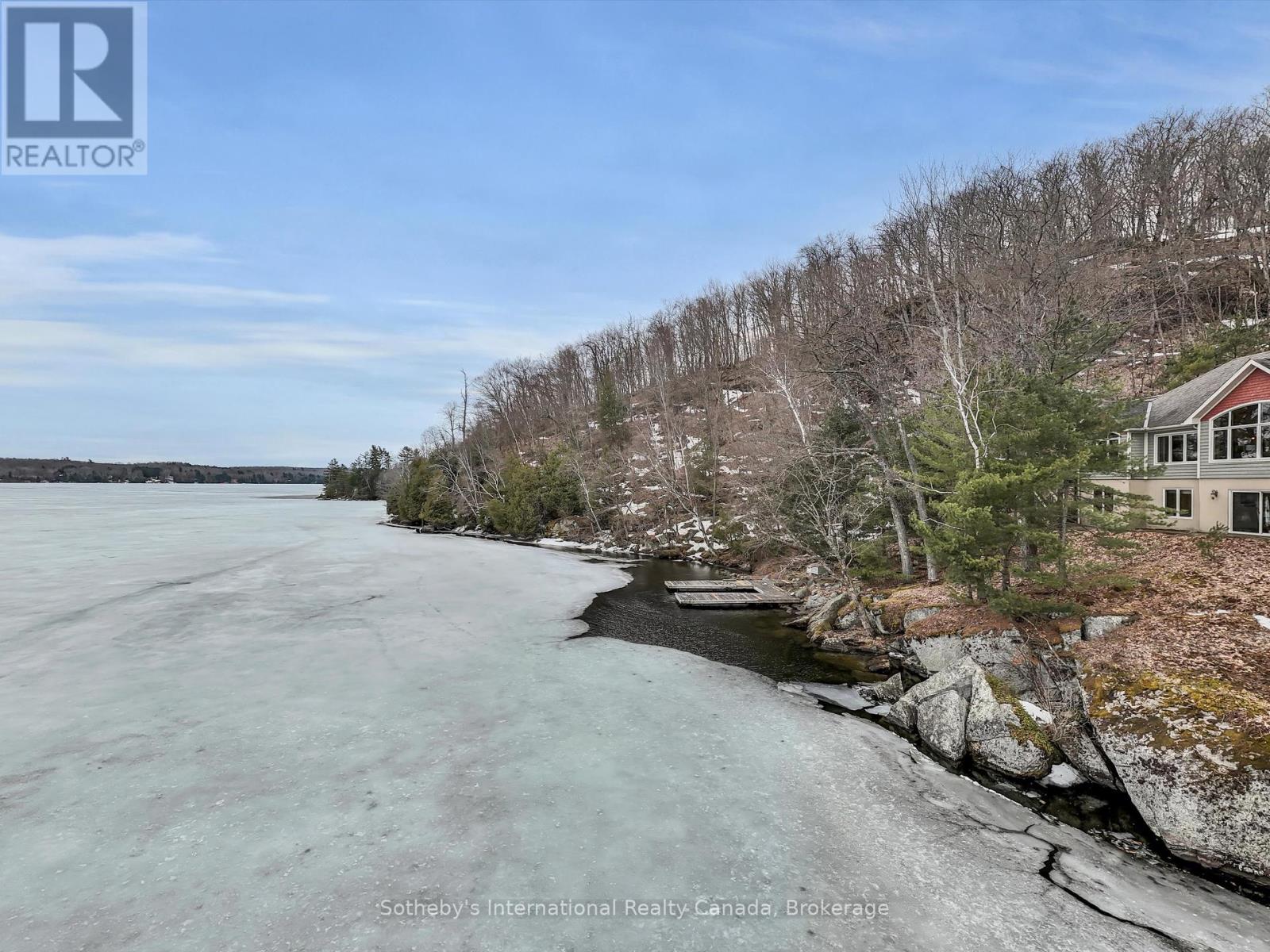 243 Prices Point Road, Lake Of Bays, Ontario  P0B 1A0 - Photo 3 - X12084581