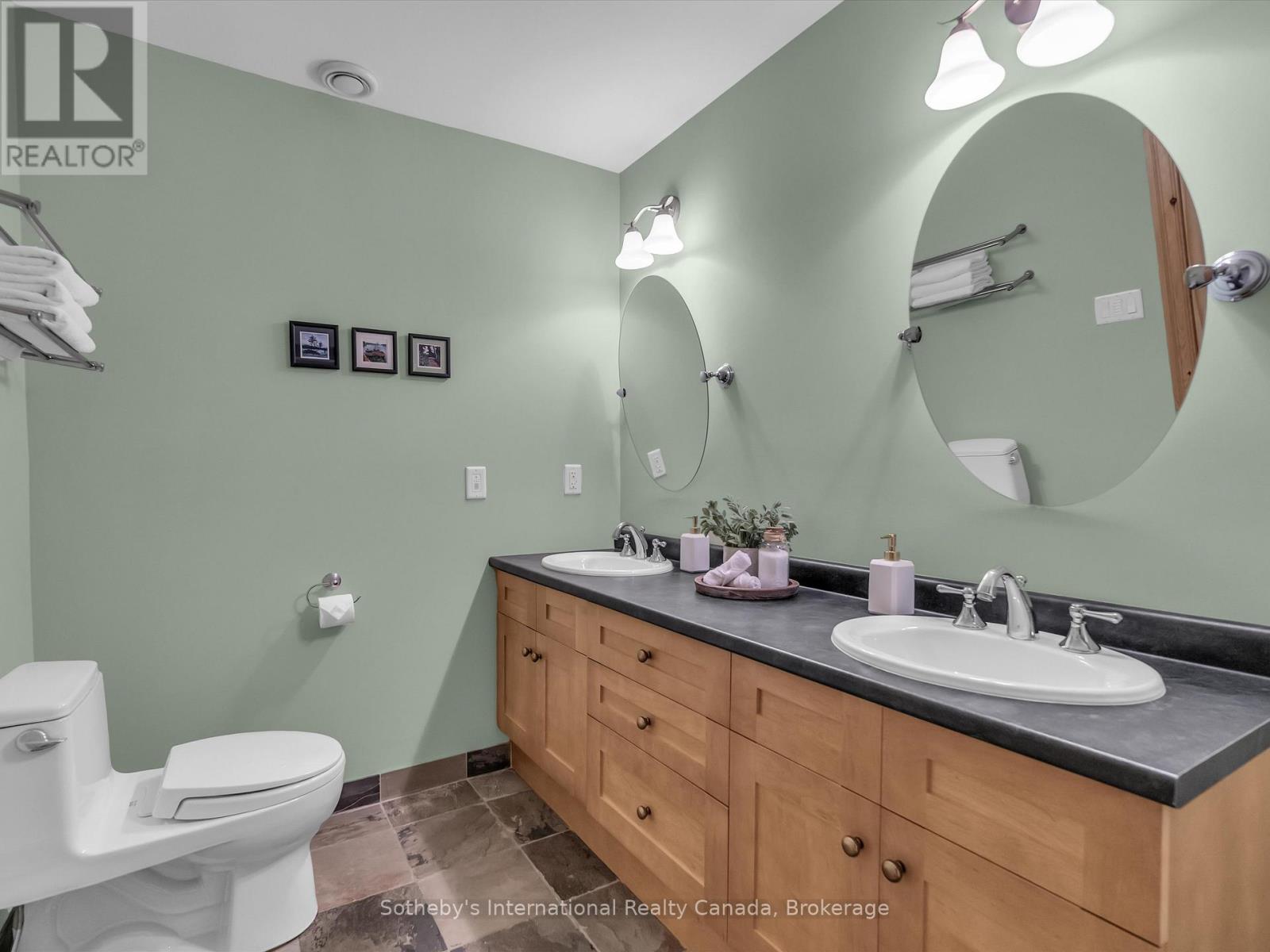 243 Prices Point Road, Lake Of Bays, Ontario  P0B 1A0 - Photo 32 - X12084581