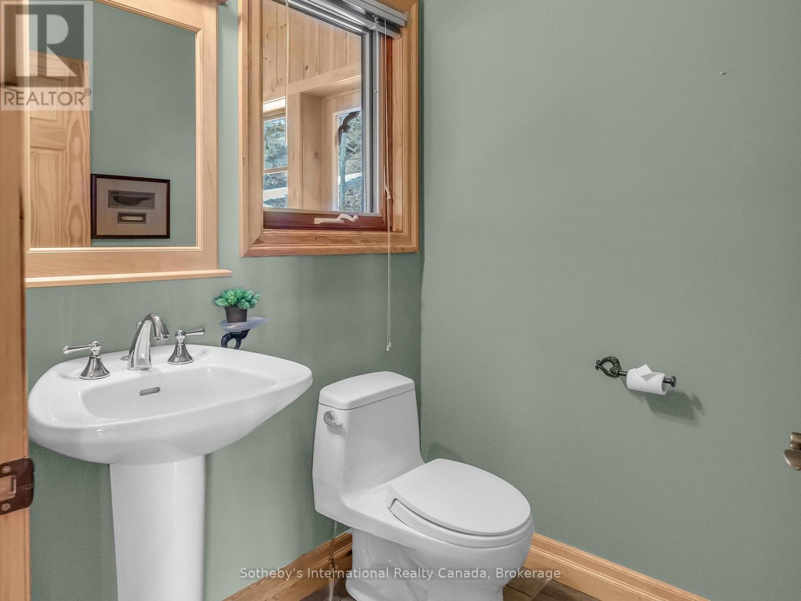 243 Prices Point Road, Lake Of Bays, Ontario  P0B 1A0 - Photo 33 - X12084581
