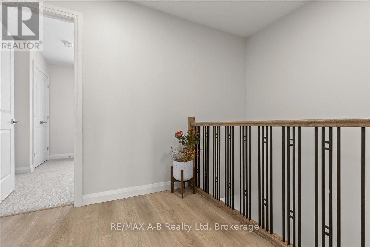 98 Rowe Avenue, South Huron, Ontario  N0M 1S1 - Photo 17 - X12084657