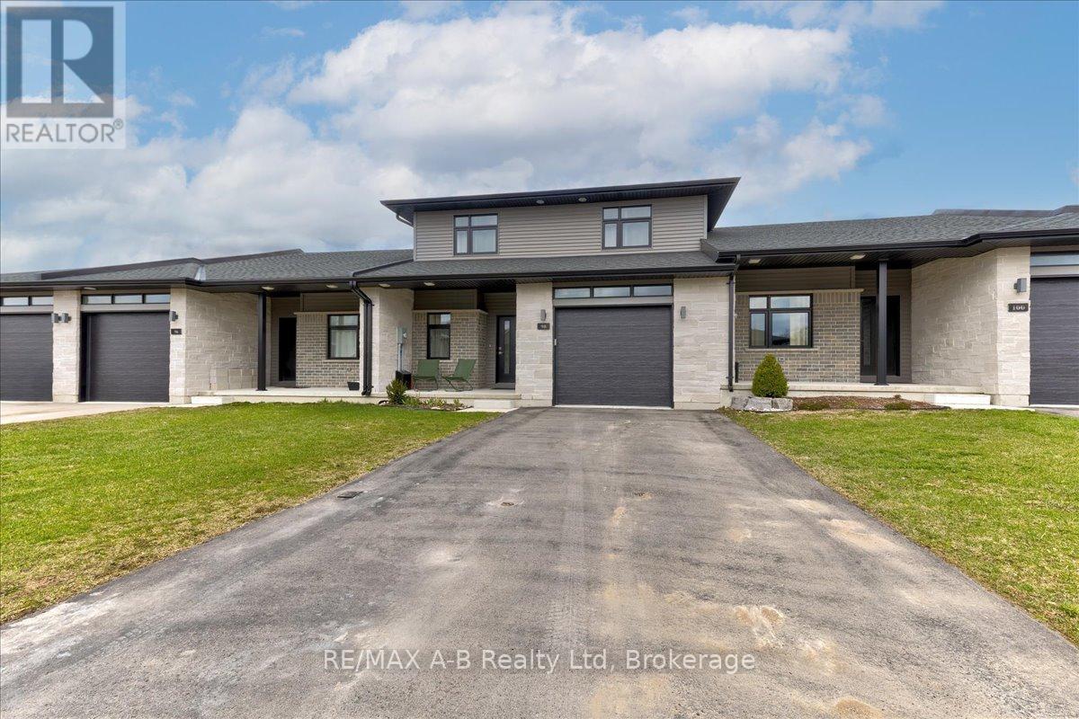 98 Rowe Avenue, South Huron, Ontario  N0M 1S1 - Photo 38 - X12084657