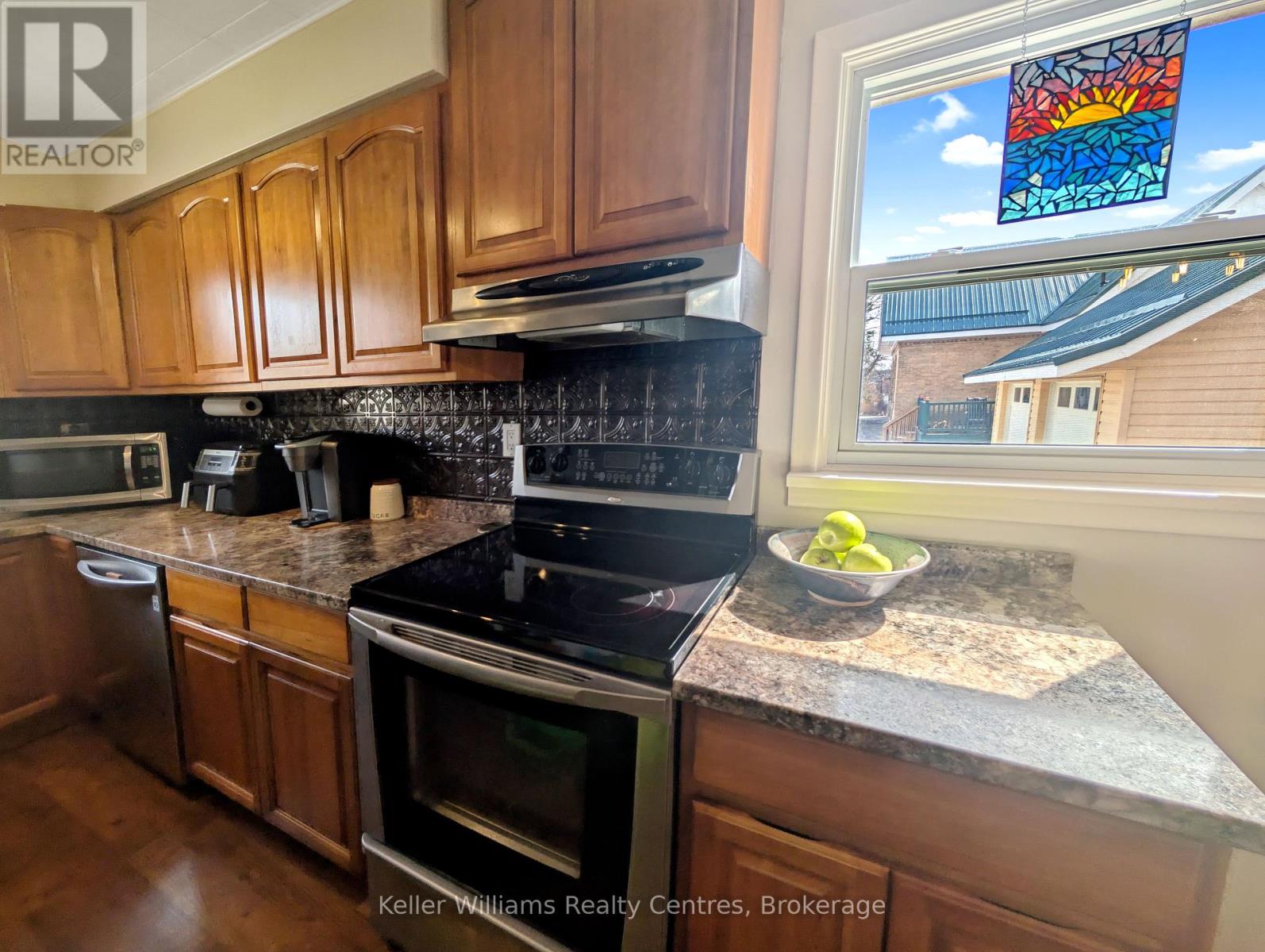 401 George Street, South Bruce Peninsula, Ontario  N0H 2T0 - Photo 18 - X12083838