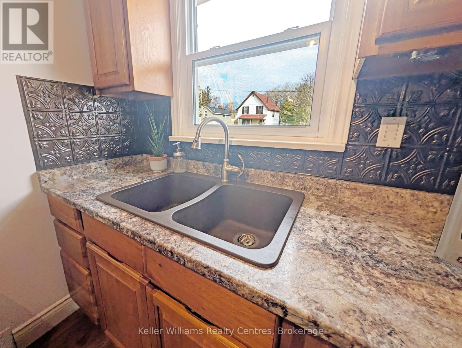 401 George Street, South Bruce Peninsula, Ontario  N0H 2T0 - Photo 21 - X12083838