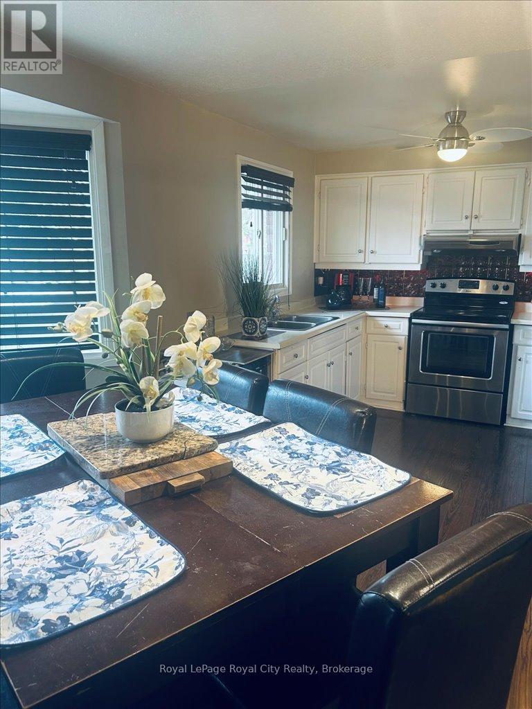 2 - 40 Silvercreek Parkway N, Guelph, Ontario  N1H 7X5 - Photo 11 - X12084624
