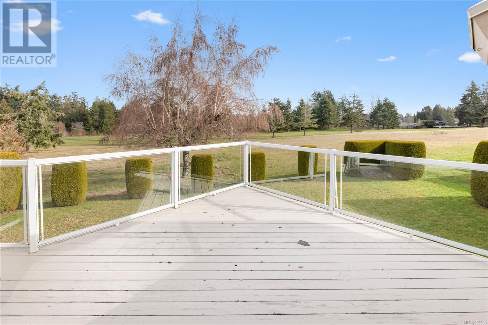 Property at 951 Royal Dornoch Dr image 3