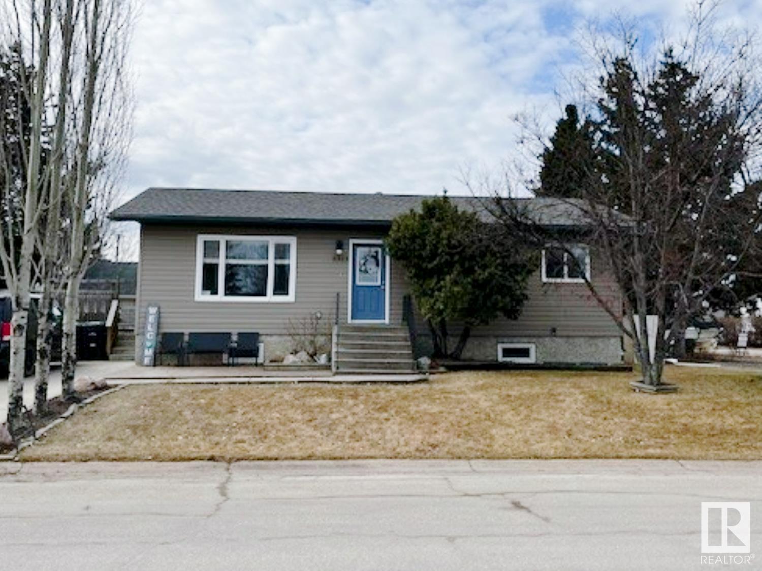 Property at 5323 57 ST image 1
