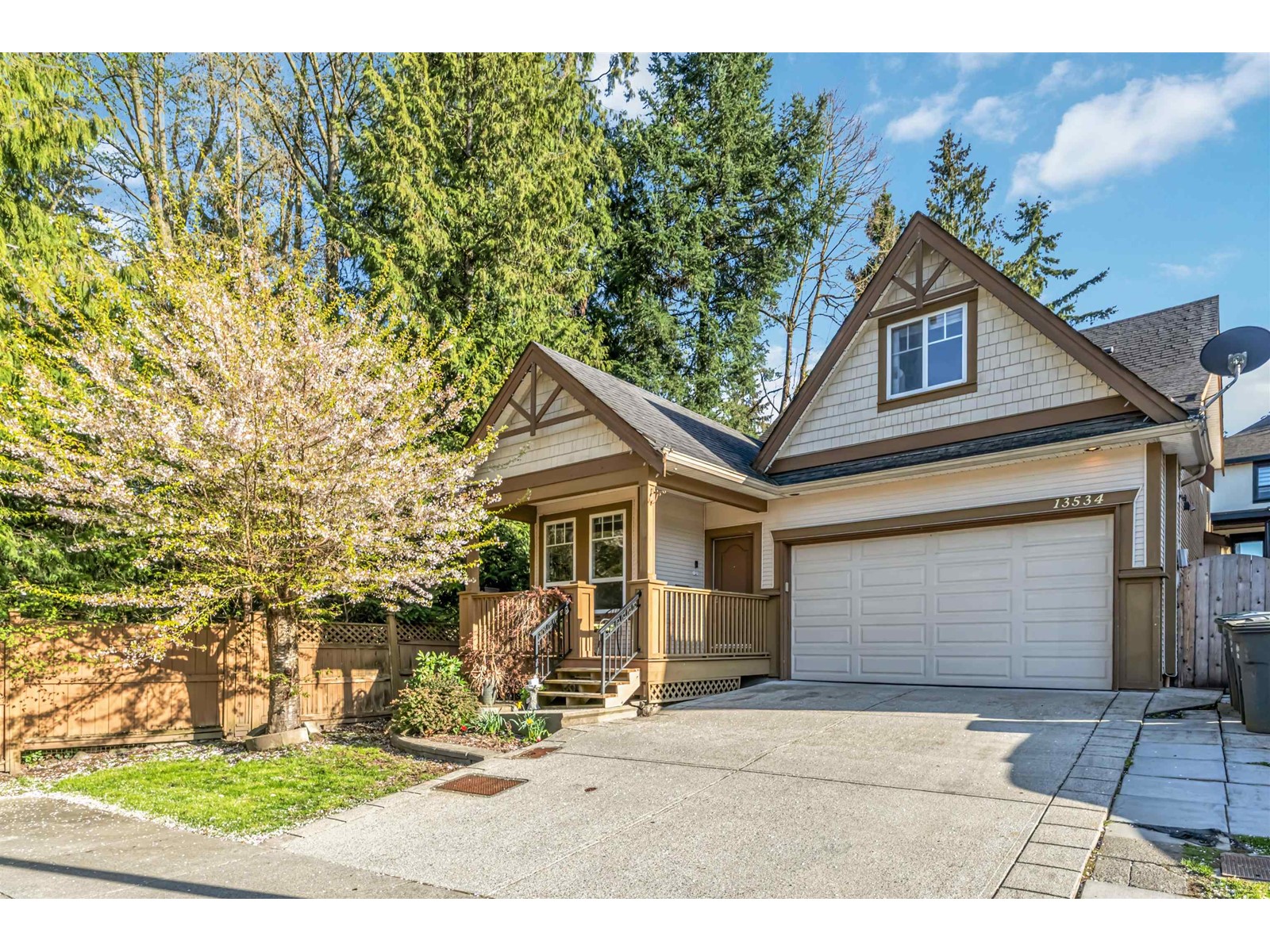 Property at 13534 62A AVENUE image 2