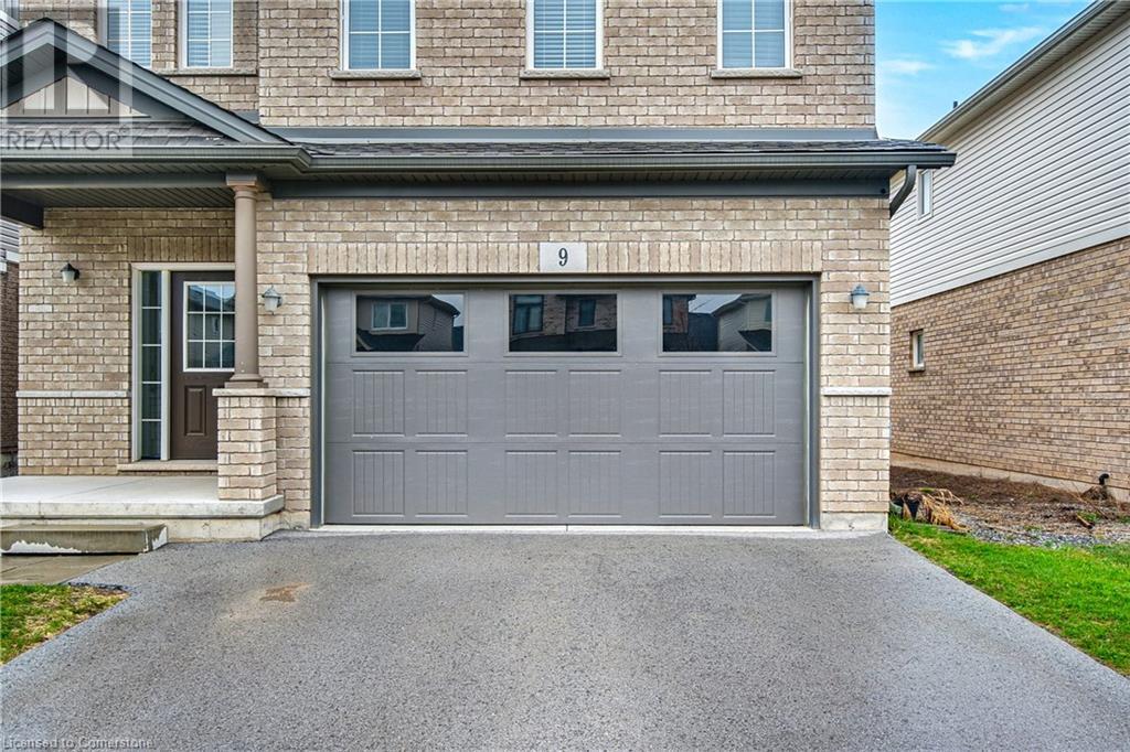 9 Marissa Street, Fonthill, Ontario  L3B 5N5 - Photo 3 - 40717268