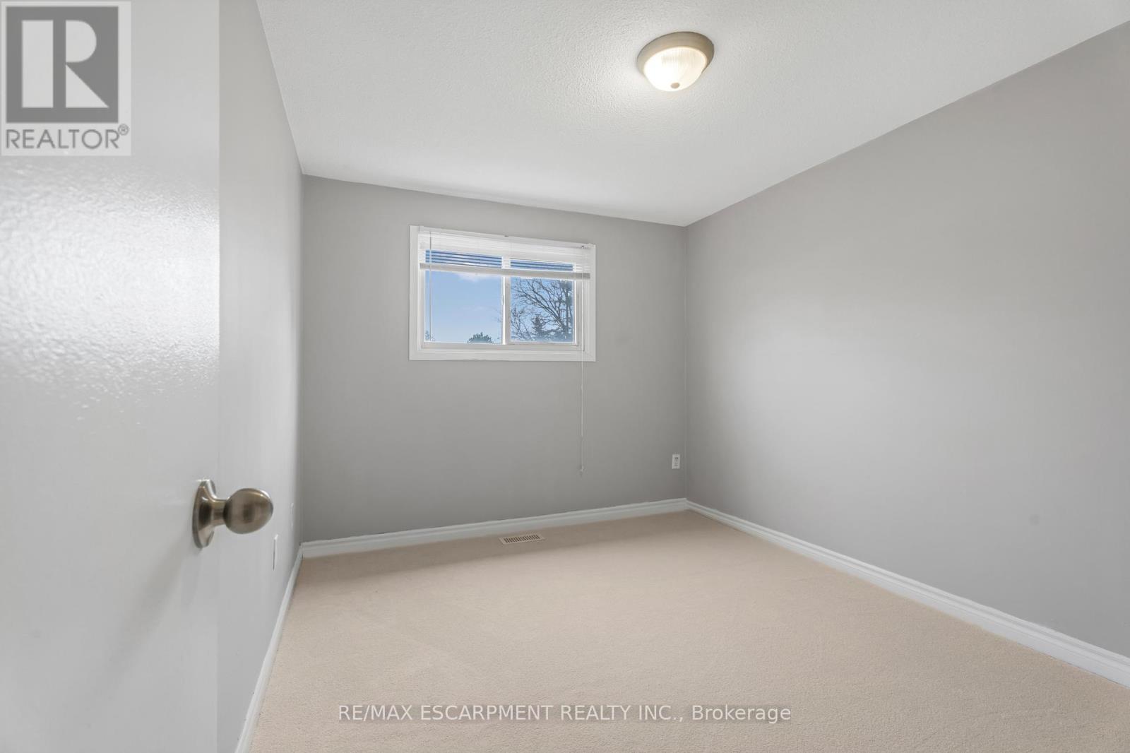 33 - 1301 Upper Gage Avenue, Hamilton, Ontario  L8W 1E5 - Photo 14 - X12055174