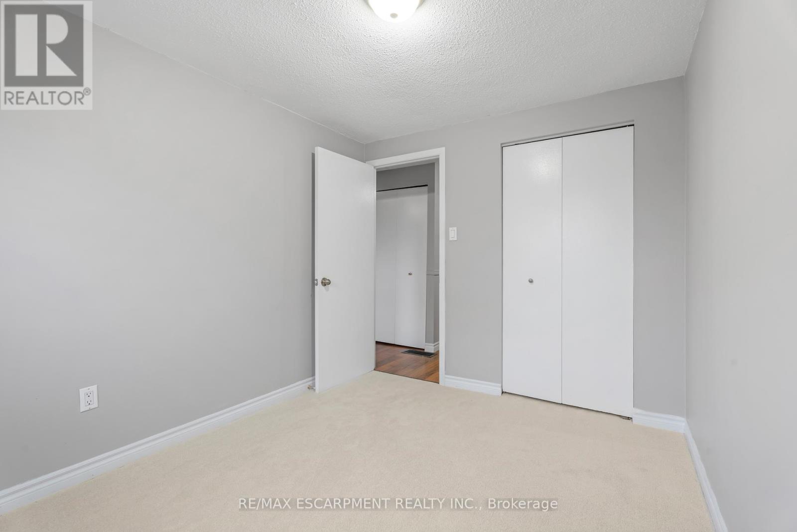 33 - 1301 Upper Gage Avenue, Hamilton, Ontario  L8W 1E5 - Photo 17 - X12055174