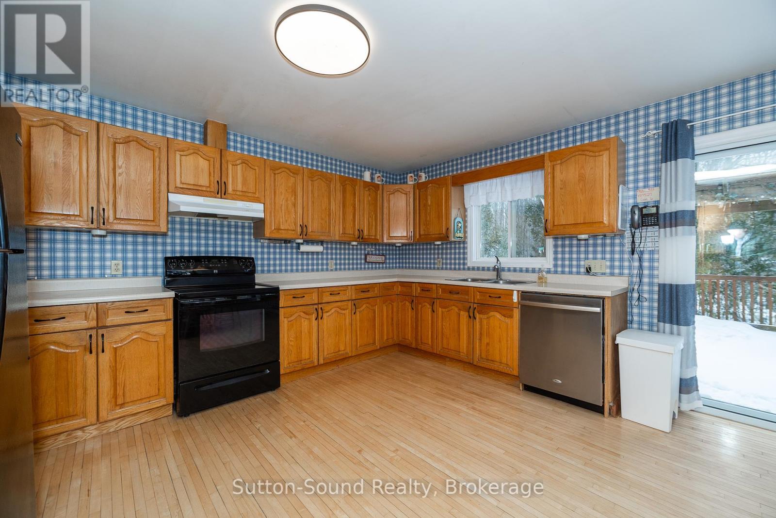 157527 6 Concession, Georgian Bluffs, Ontario  N4K 5N5 - Photo 14 - X12006766