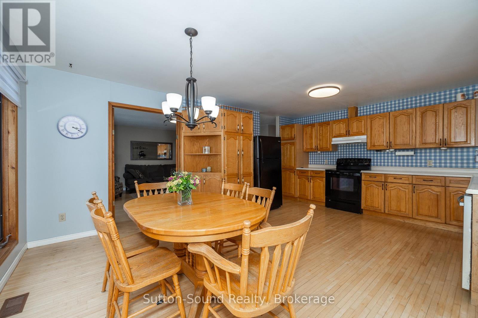 157527 6 Concession, Georgian Bluffs, Ontario  N4K 5N5 - Photo 15 - X12006766