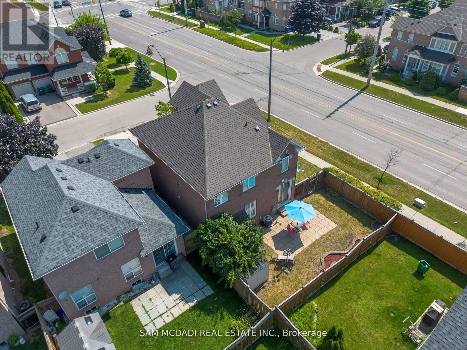3855 Thomas Street, Mississauga, Ontario  L5M 7A6 - Photo 11 - W12084629