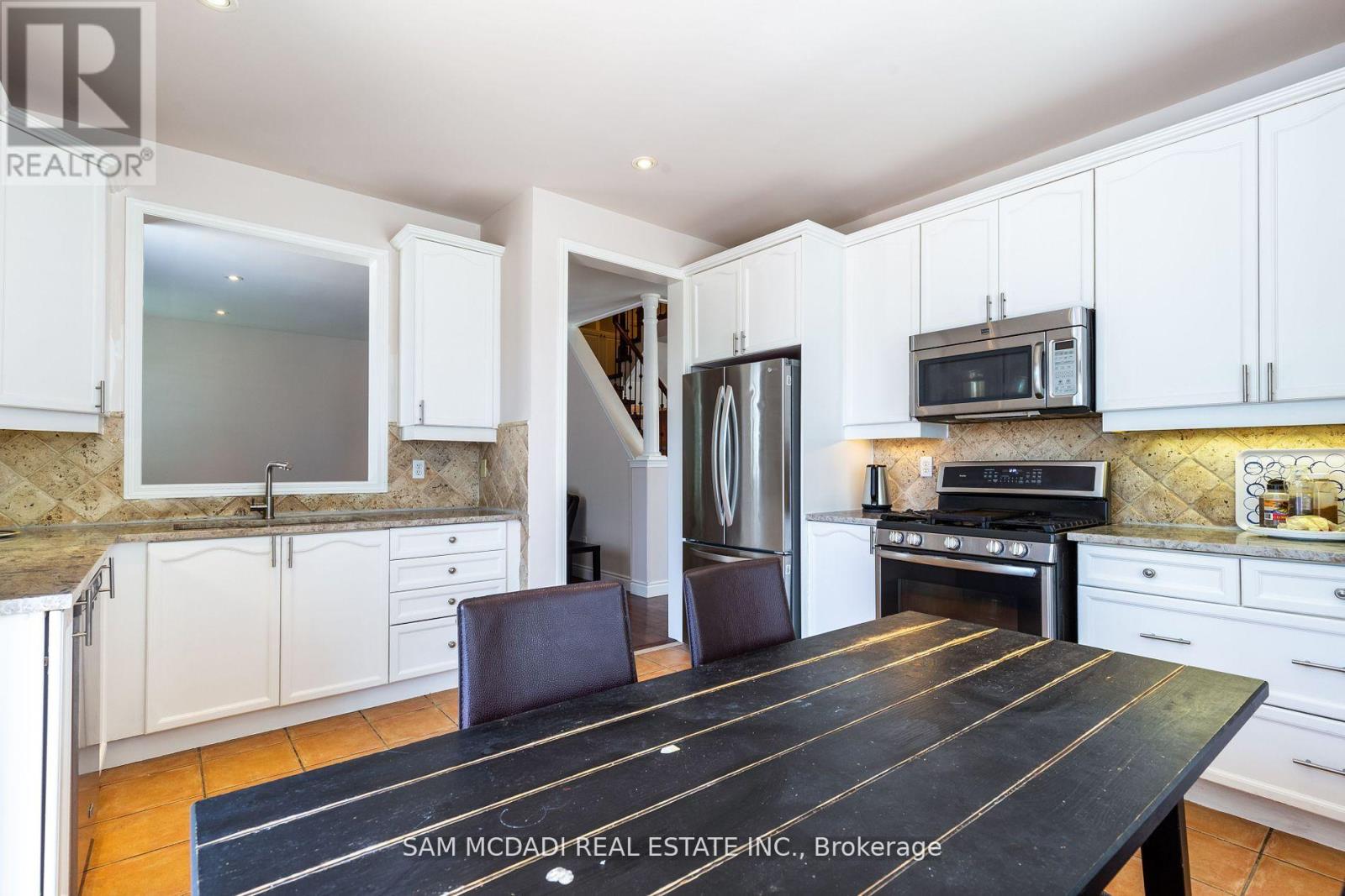 3855 Thomas Street, Mississauga, Ontario  L5M 7A6 - Photo 26 - W12084629