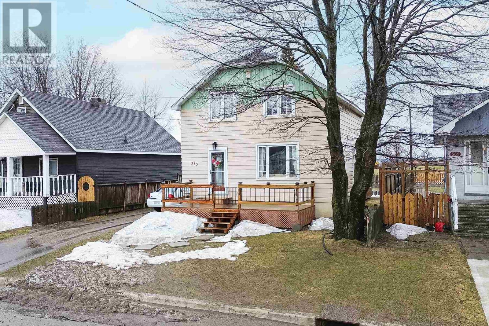 365 Bloor St, Sault Ste. Marie, Ontario  P6C 1J6 - Photo 3 - SM250771