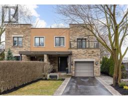 82 BRANT STREET, Oakville, Ontario