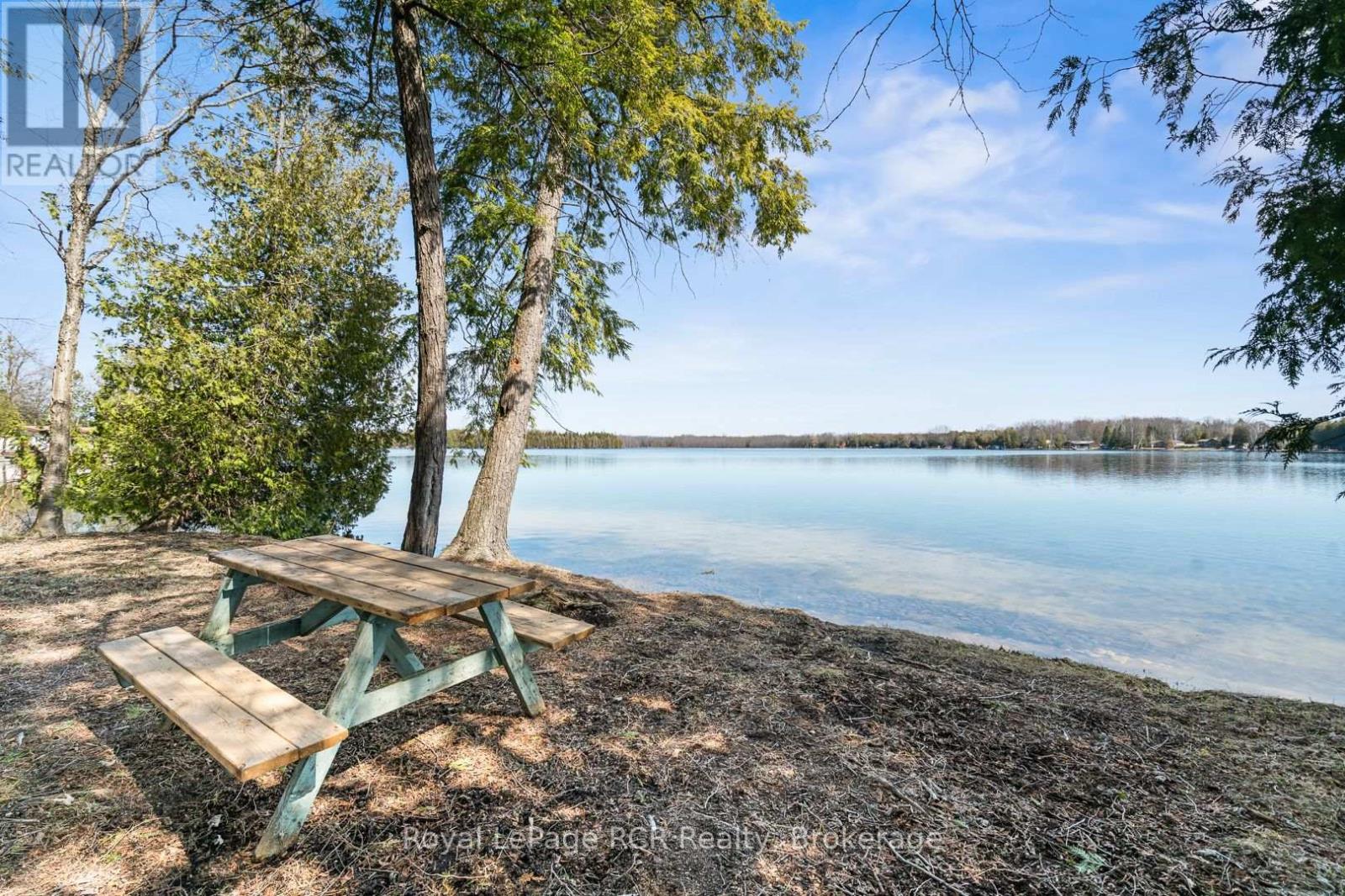 117 Mccullough Lake Drive, Chatsworth, Ontario  N0H 2V0 - Photo 4 - X12084771