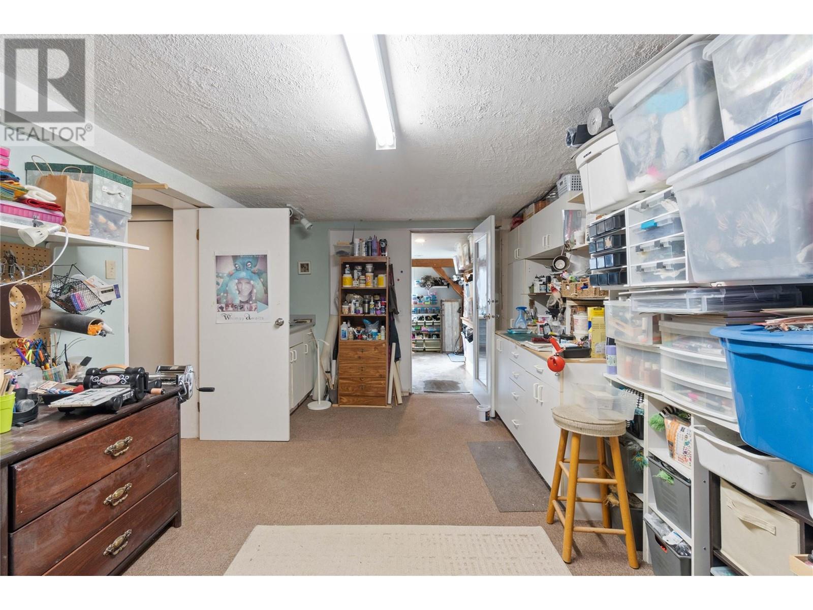 Property at 2790 30 Avenue NE image 3