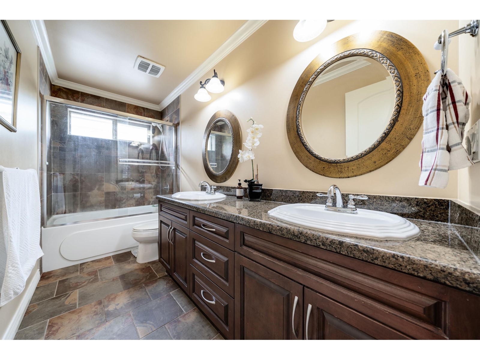 16711 92a Avenue, Surrey, British Columbia  V4N 0C7 - Photo 23 - R2990720