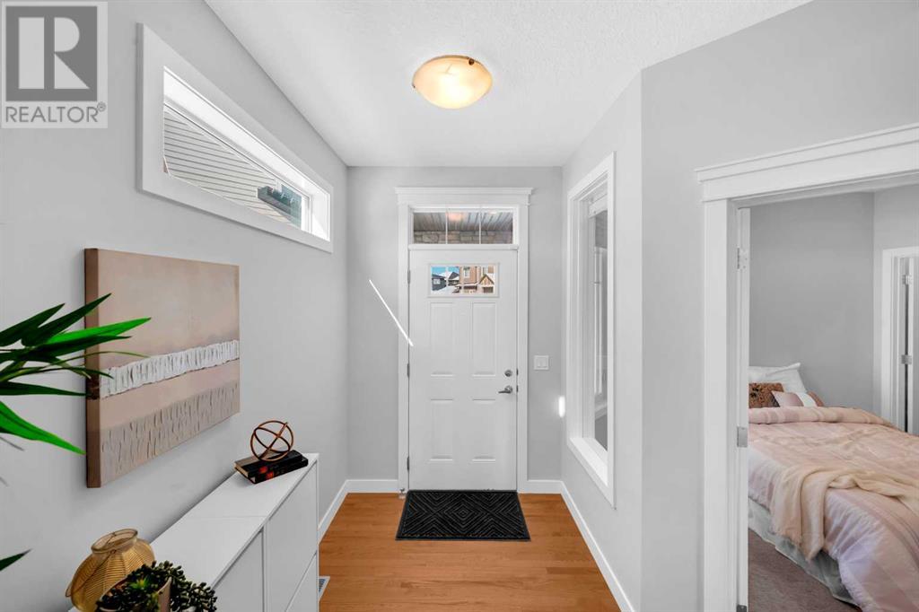 Property at 660 Reynolds Crescent SW image 5