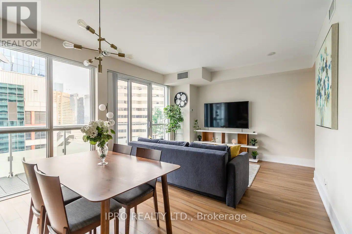 1409 - 300 Front Street W, Toronto, Ontario  M5V 0E9 - Photo 2 - C12084749