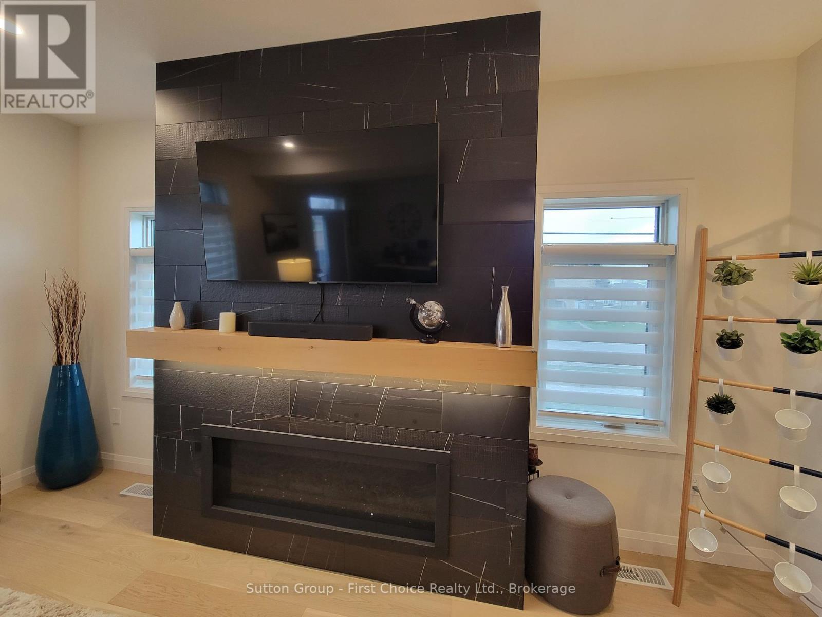 533 Albert Street, South Huron, Ontario  N0M 1S1 - Photo 6 - X12084524