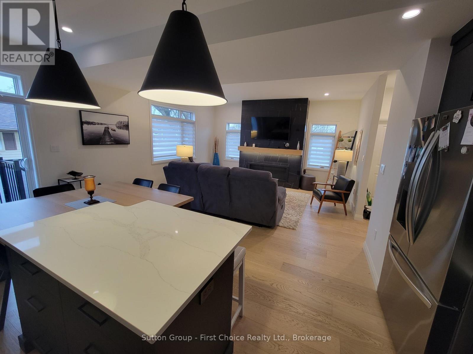 533 Albert Street, South Huron, Ontario  N0M 1S1 - Photo 8 - X12084524