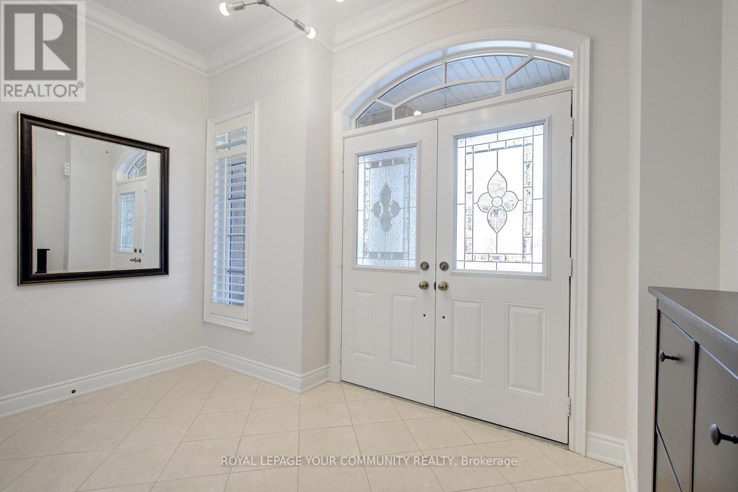 Property at 24 ROCK ELM COURT image 4