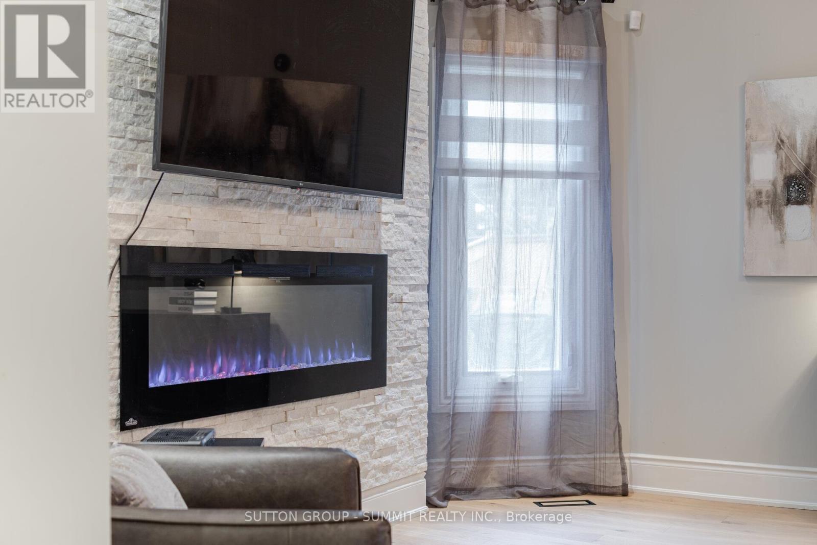 4508 Credit Pointe Drive, Mississauga, Ontario  L5M 3M3 - Photo 12 - W12084732