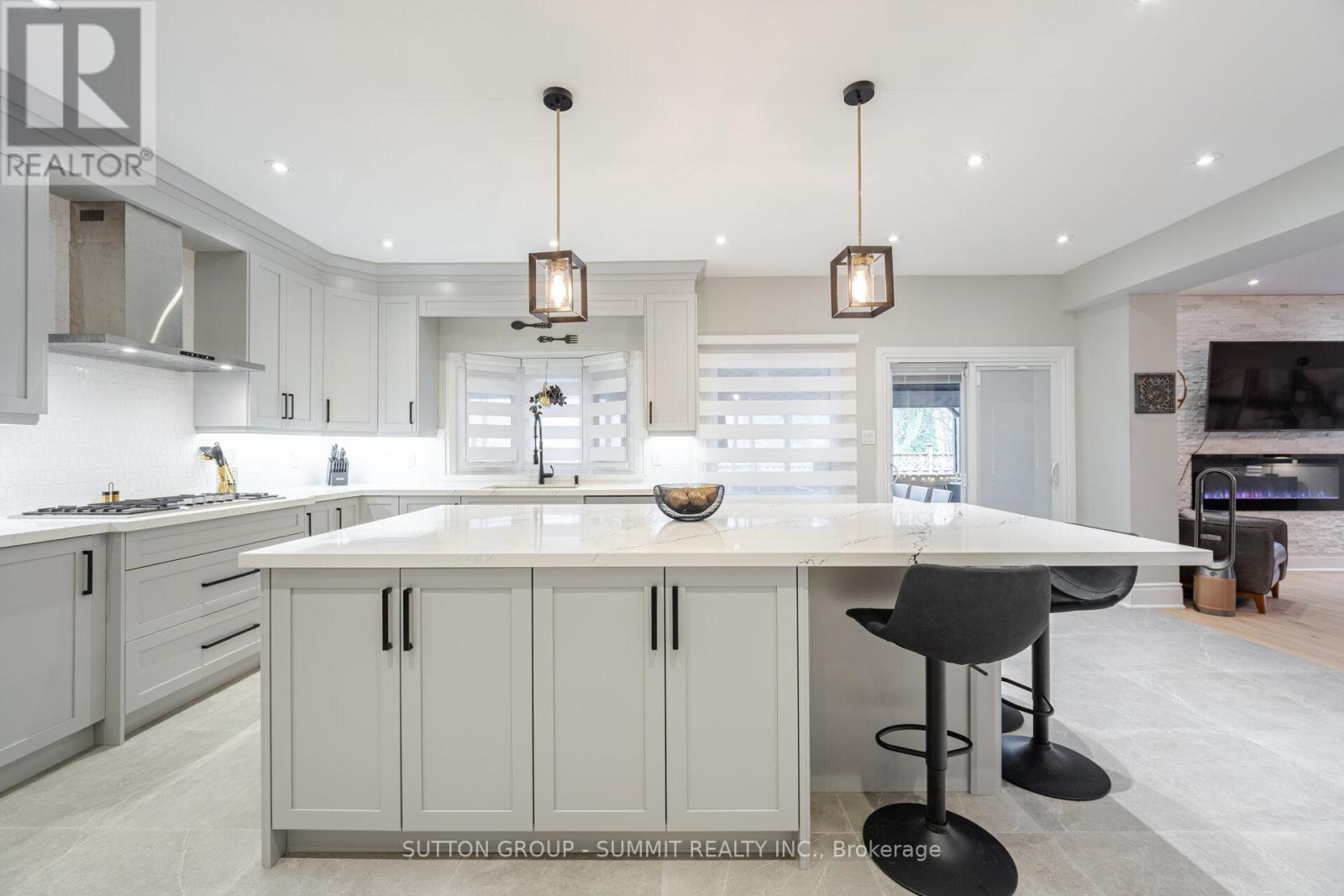 4508 Credit Pointe Drive, Mississauga, Ontario  L5M 3M3 - Photo 8 - W12084732