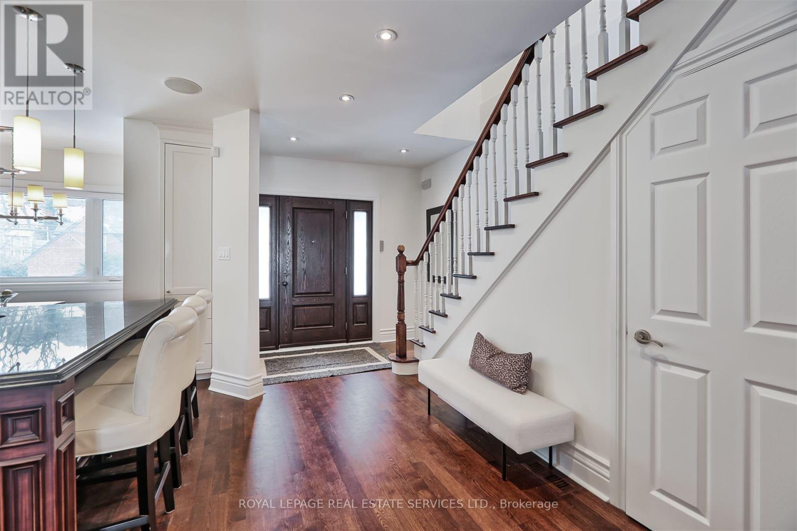 Property at 17 WORTHINGTON CRESCENT image 3