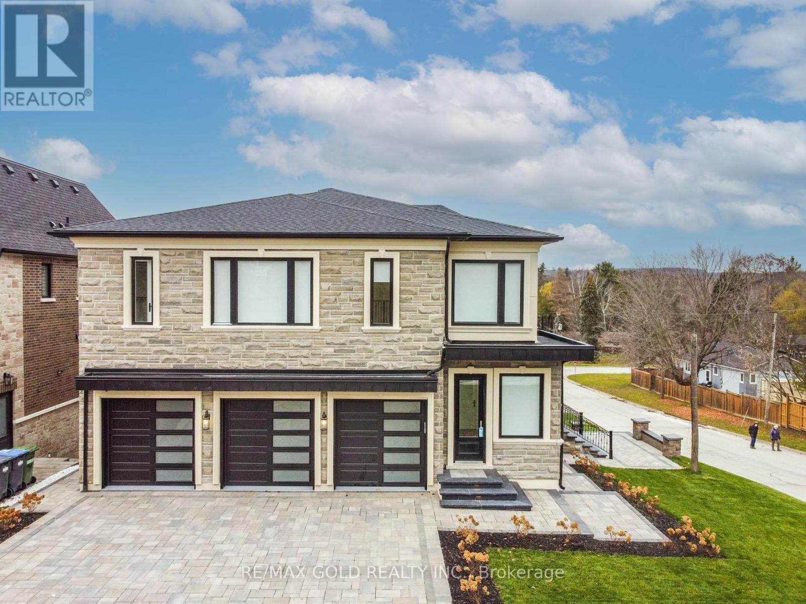 15A MARION STREET, Caledon, Ontario