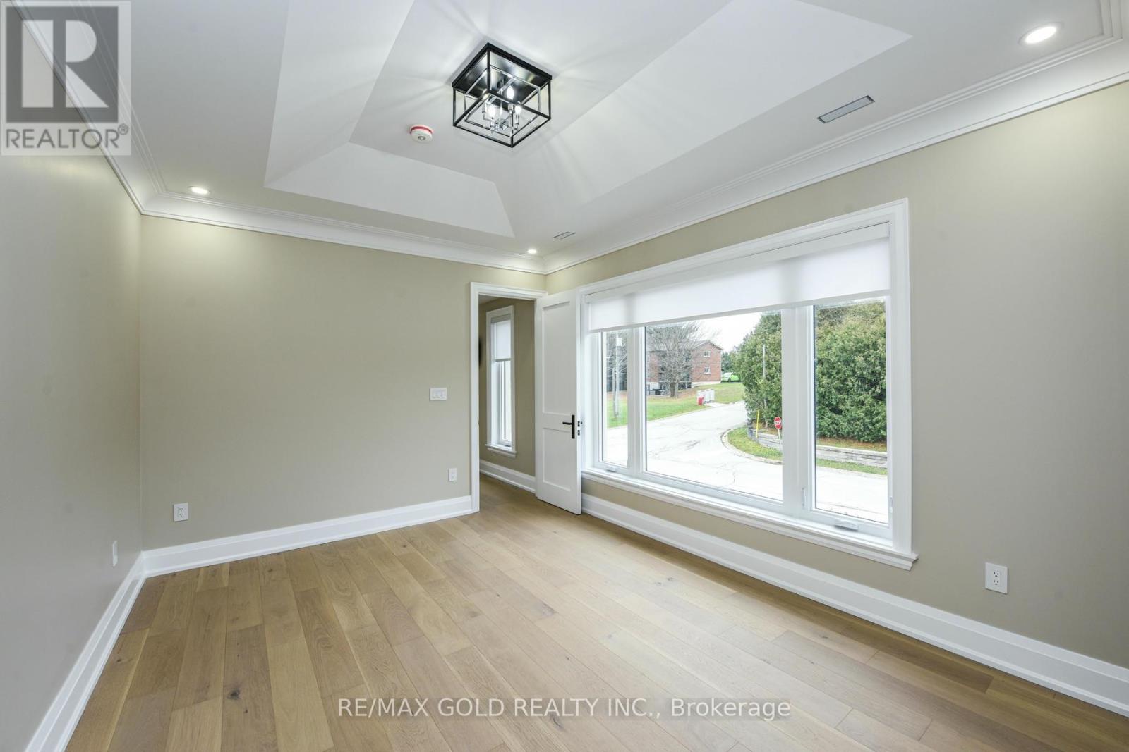 15a Marion Street, Caledon, Ontario  L7C 1K8 - Photo 39 - W12084760