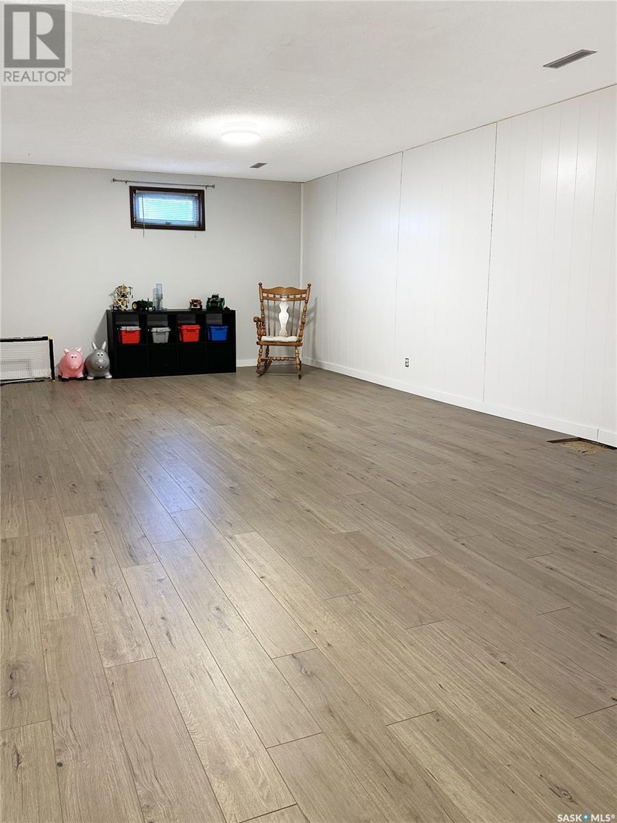 60 Aitken Place, Swift Current, Saskatchewan  S9H 4H4 - Photo 23 - SK002749
