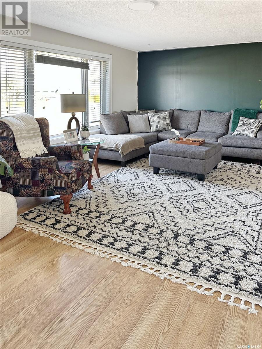 Property at 60 Aitken PLACE image 3