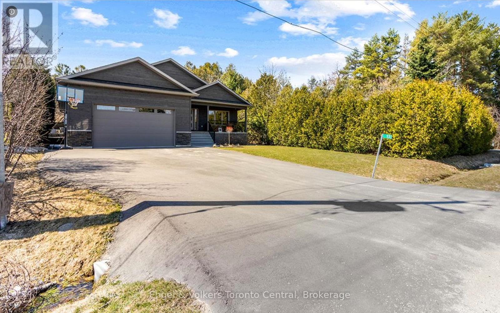 131 Arthur Street E, Blue Mountains, Ontario  N0H 2P0 - Photo 37 - X12084040