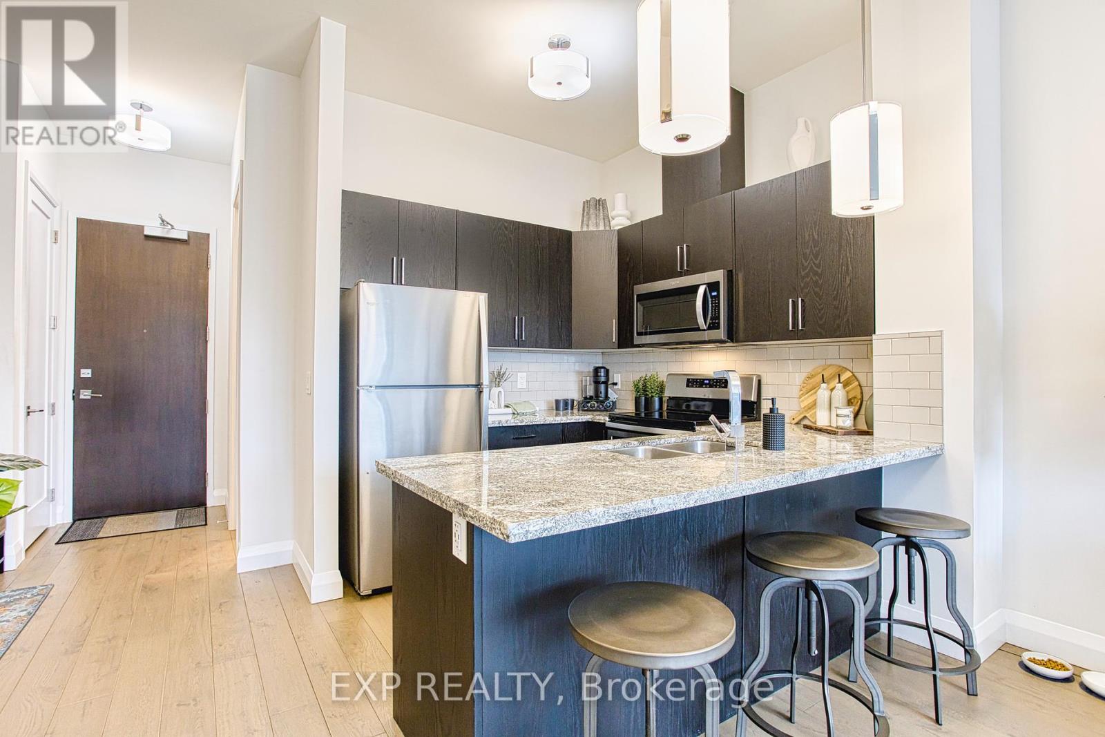 615 - 101 Locke Street S, Hamilton, Ontario  L8P 4A6 - Photo 8 - X12084780