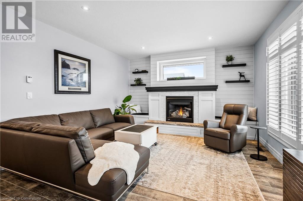 Property at 100 TAMARACK Boulevard image 2