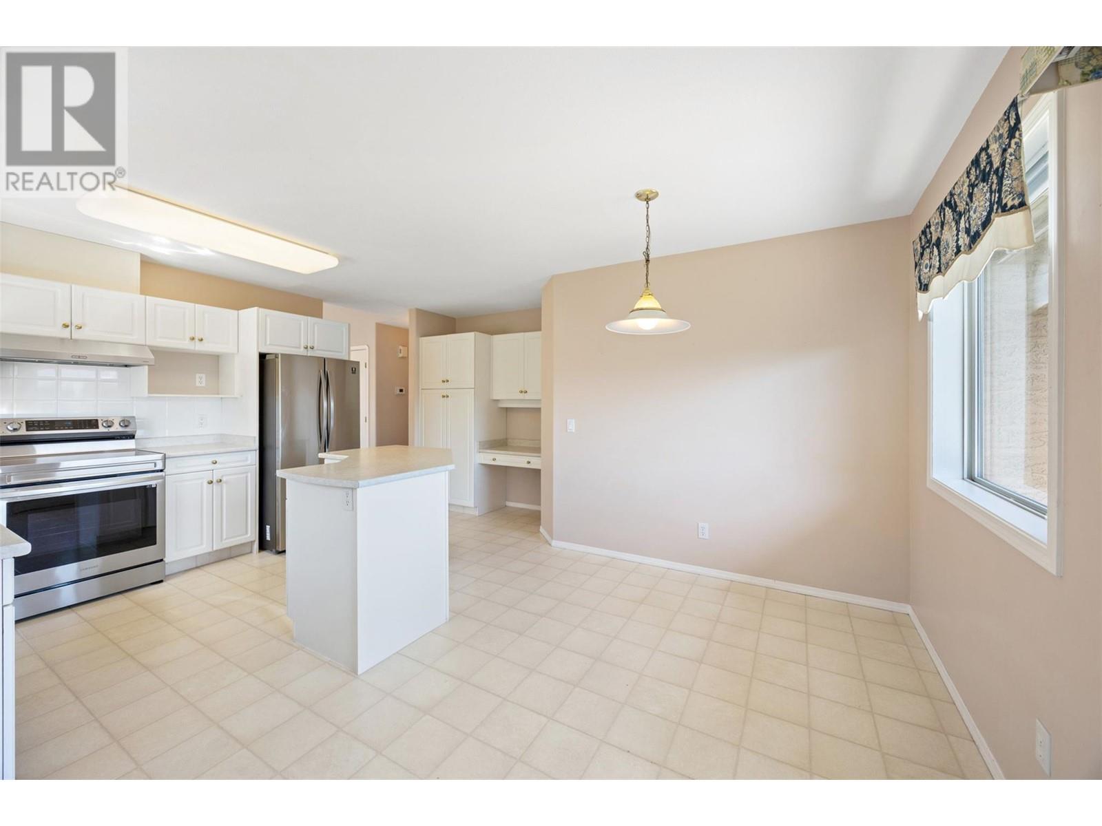 Property at 2250 Louie Drive Unit# 60 image 4