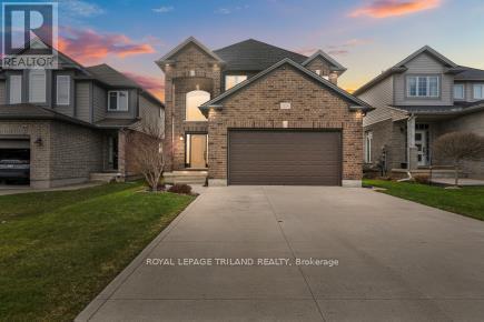 2220 Cardinal Court