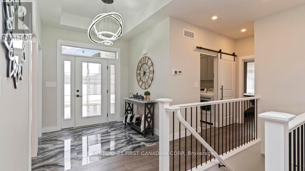 Property at 27 ELLIOT STREET image 4